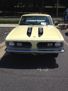 1967PlymouthBarracudaNotchback01  